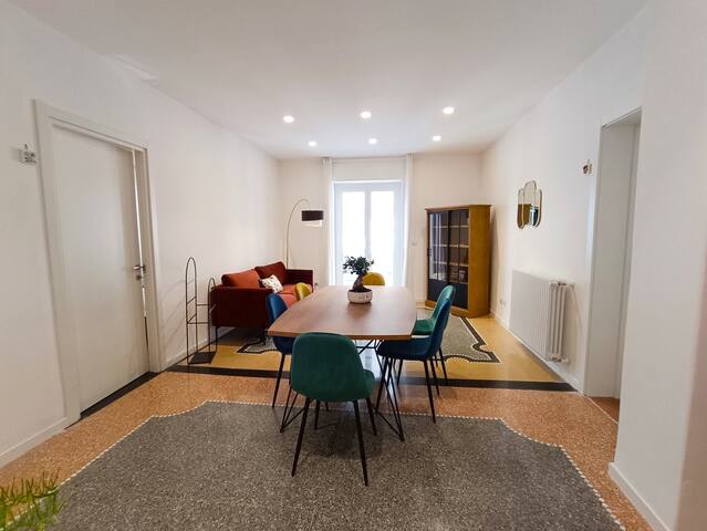 Filo – chic, spacious & close to the beach gallery image 2