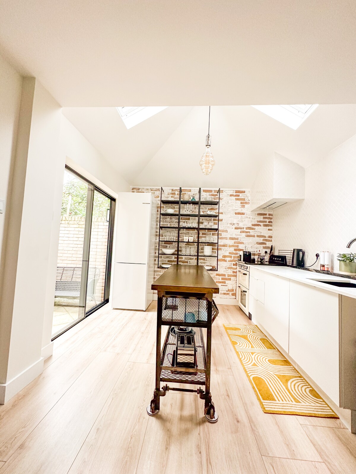 Successful Airbnb property: 44 Cambridge Place in Cambridge