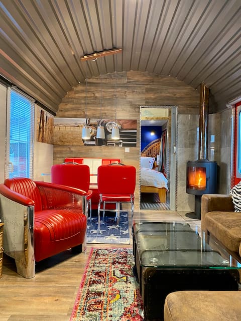 Track 2, car with oven, opt. hot tub + sauna