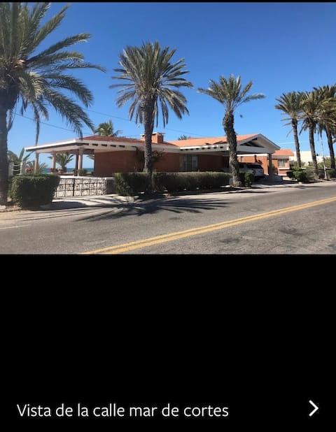 Colonial residence on the beach