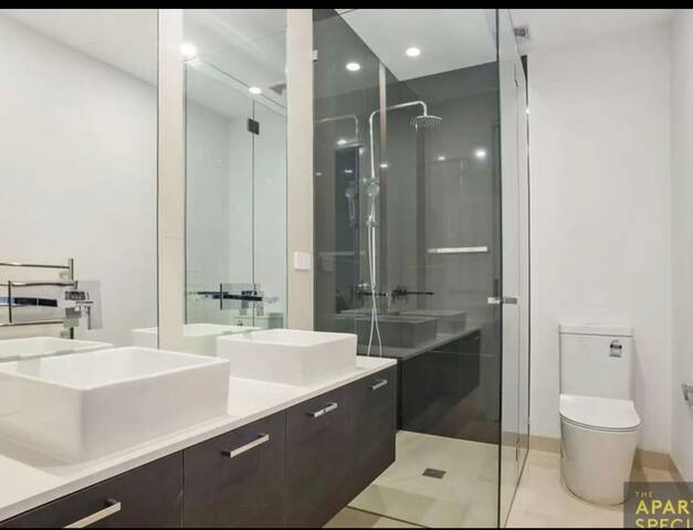 Melb Family Stays most popular Hawthorn property gallery image 3