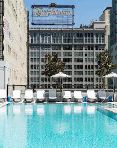 Level South Olive – Two Bedroom Sky Suite