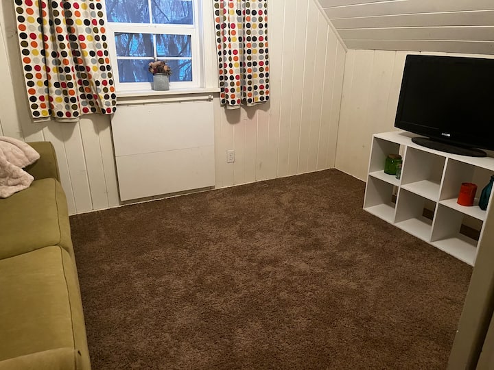 Cozy Cabin Style House Close To Downtown And Bsu - Boise, ID