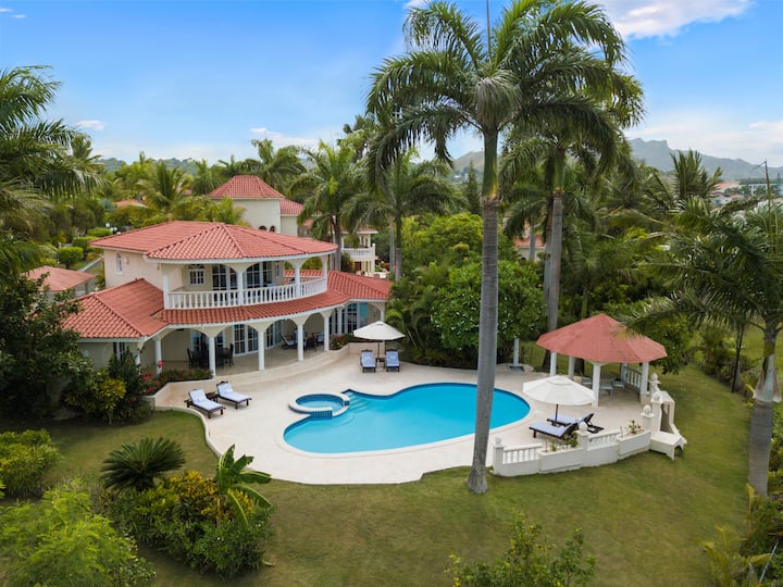 Private 5 Bedroom Tropical Villa - Puerto Plata