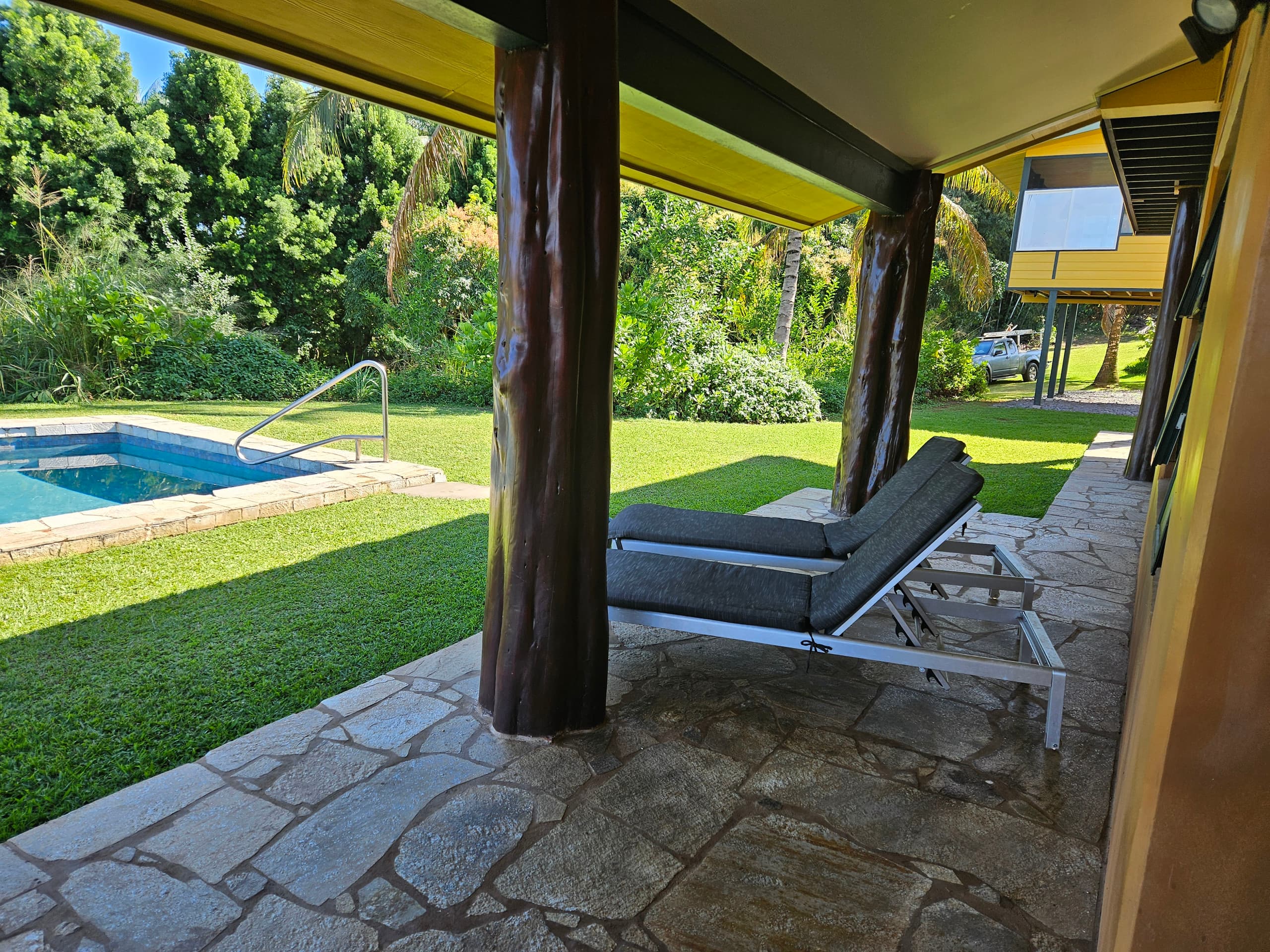 Oceanfront gated estate w/heated saltwater pool. - Photo 72