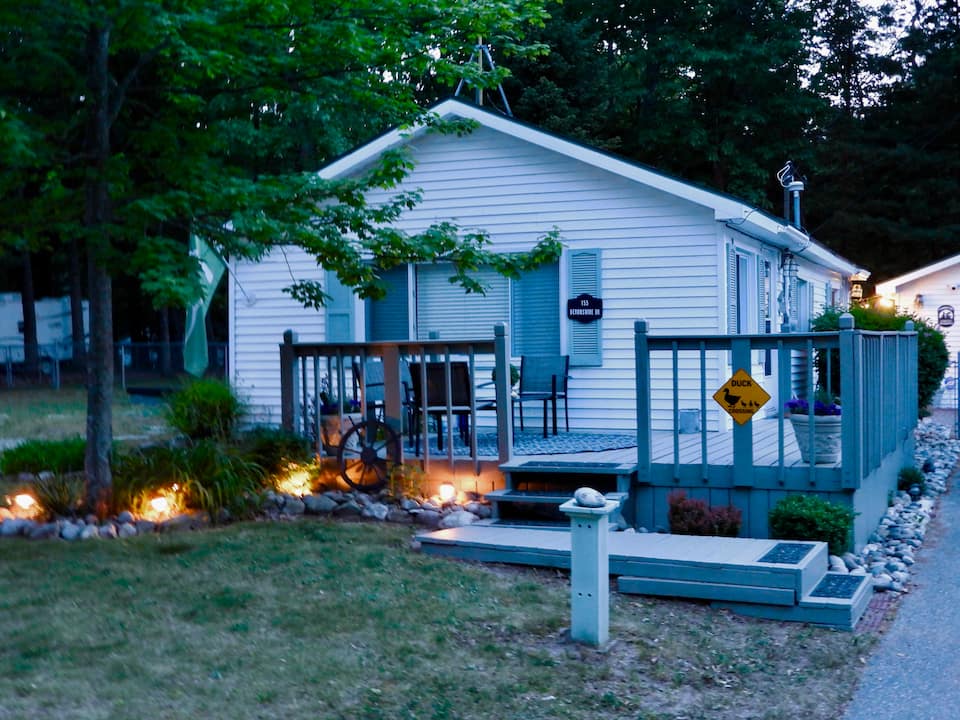 Mallard Duck Retreat at the Lake — photo 1