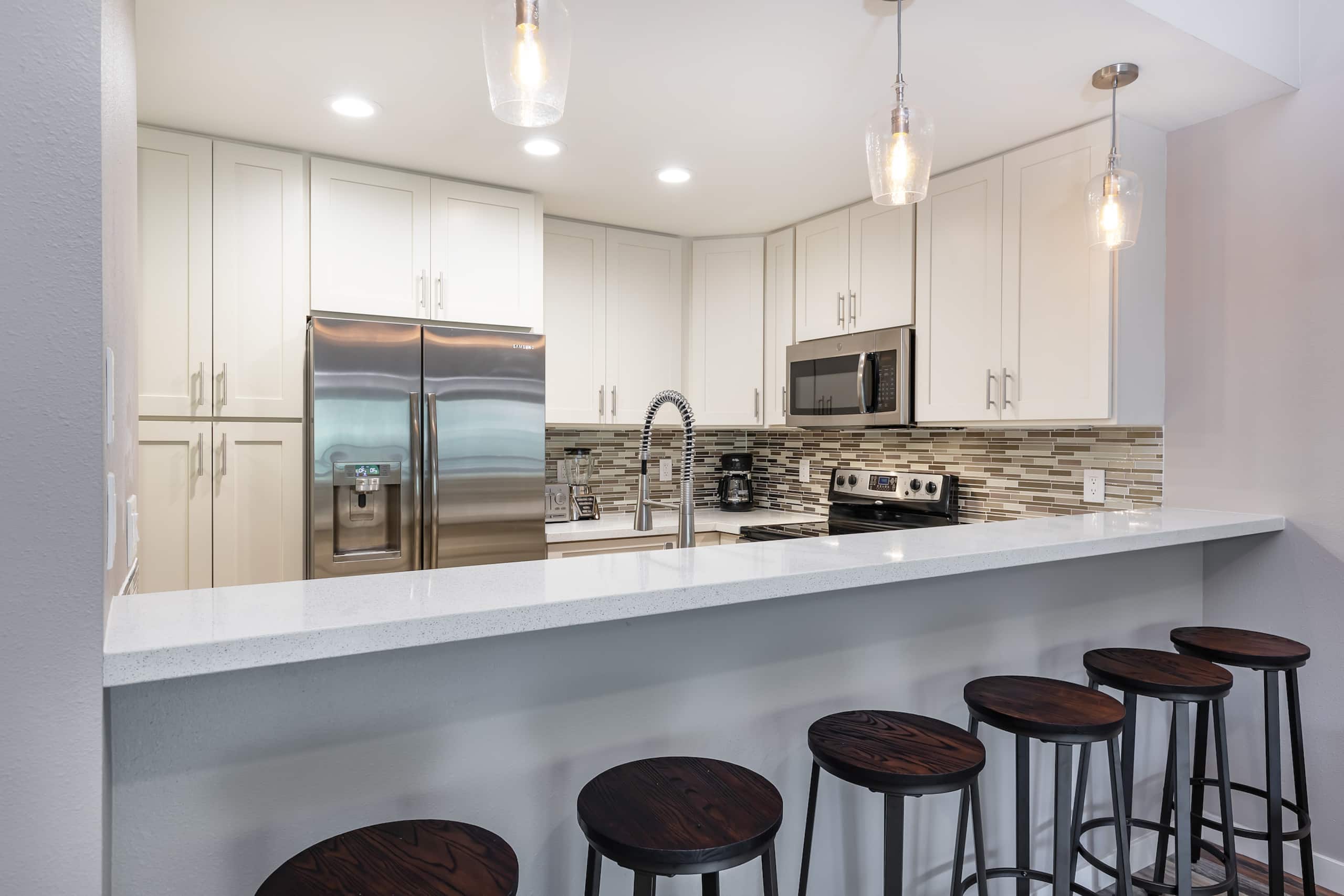 Newly Remodeled Near the Beach - Image 8