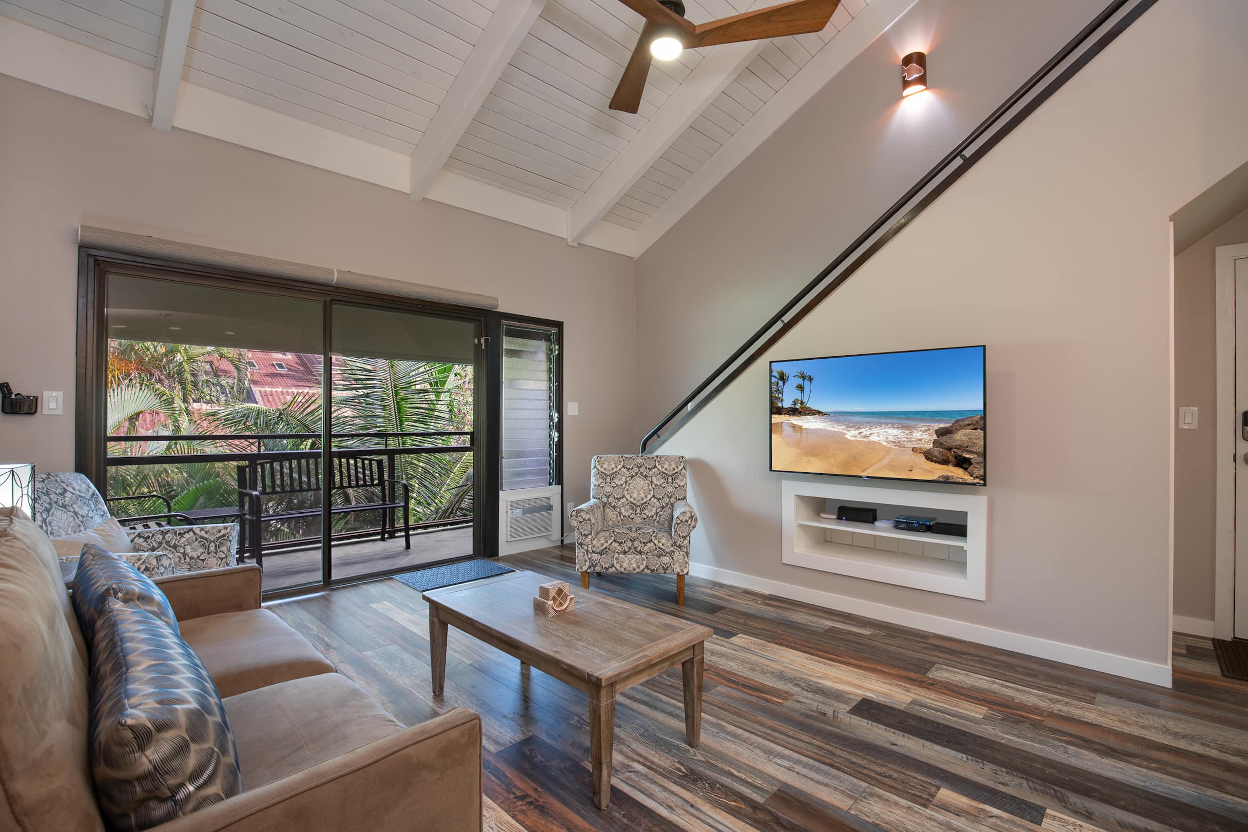 Newly Remodeled Near the Beach - Image 4