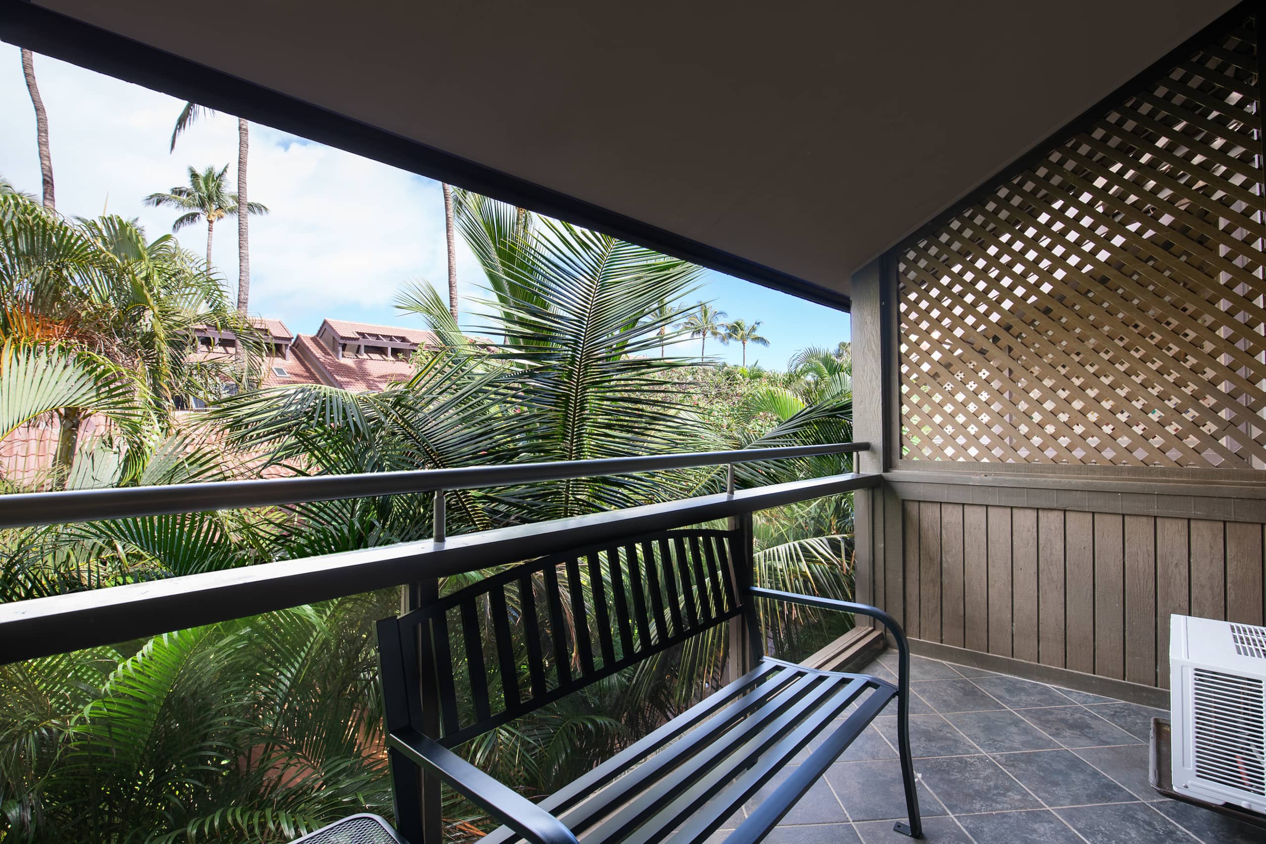 Newly Remodeled Near the Beach - Image 17