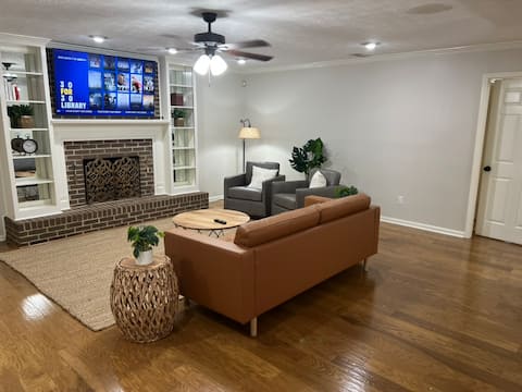 Popular Airbnb listing: Vega Vacation Spacious 3 BR w/ king beds+pool in Montgomery