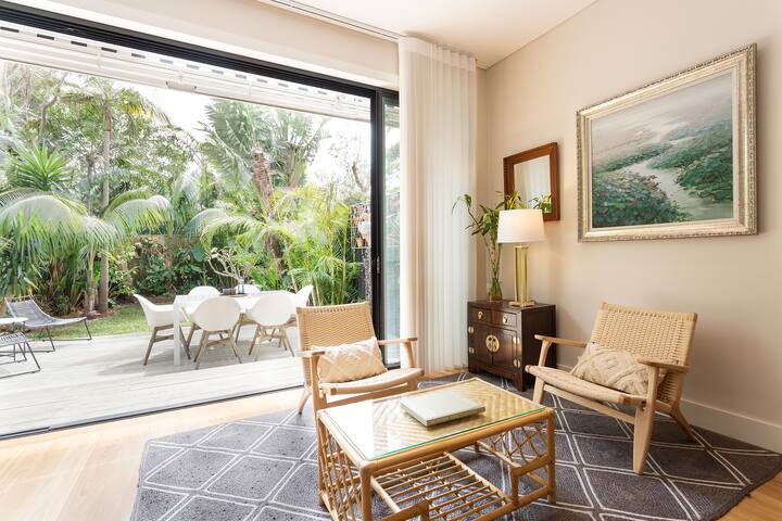 Sophisticated Bondi Beach House gallery image 4