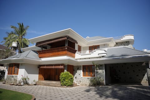 4 BHK Fully Furnished entire Villa - Thrissur Town