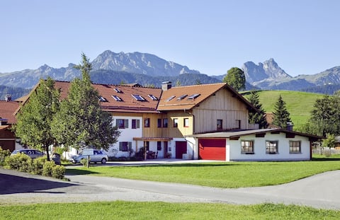 Studio I Balcony I Kitchen I Park I View I Netflix