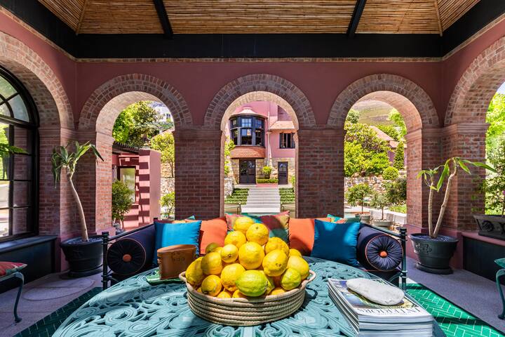 The GLEN Retreat VILLA gallery image 5