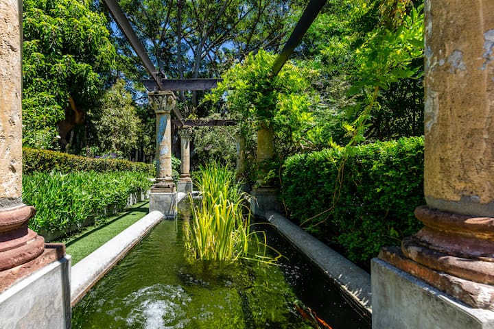 The GLEN Retreat VILLA gallery image 2