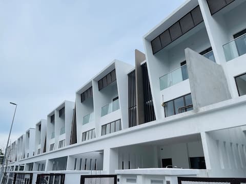 【Lavish】5Rooms Homestay 20pax
