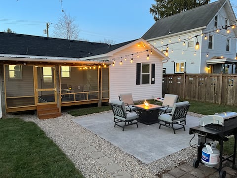 Walk to Downtown Loveland, Fire Pit, Porch, Coffee