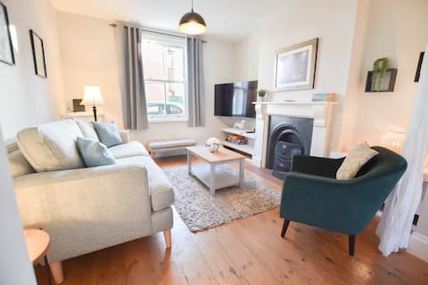 Spacious & Stylish Oxford Home