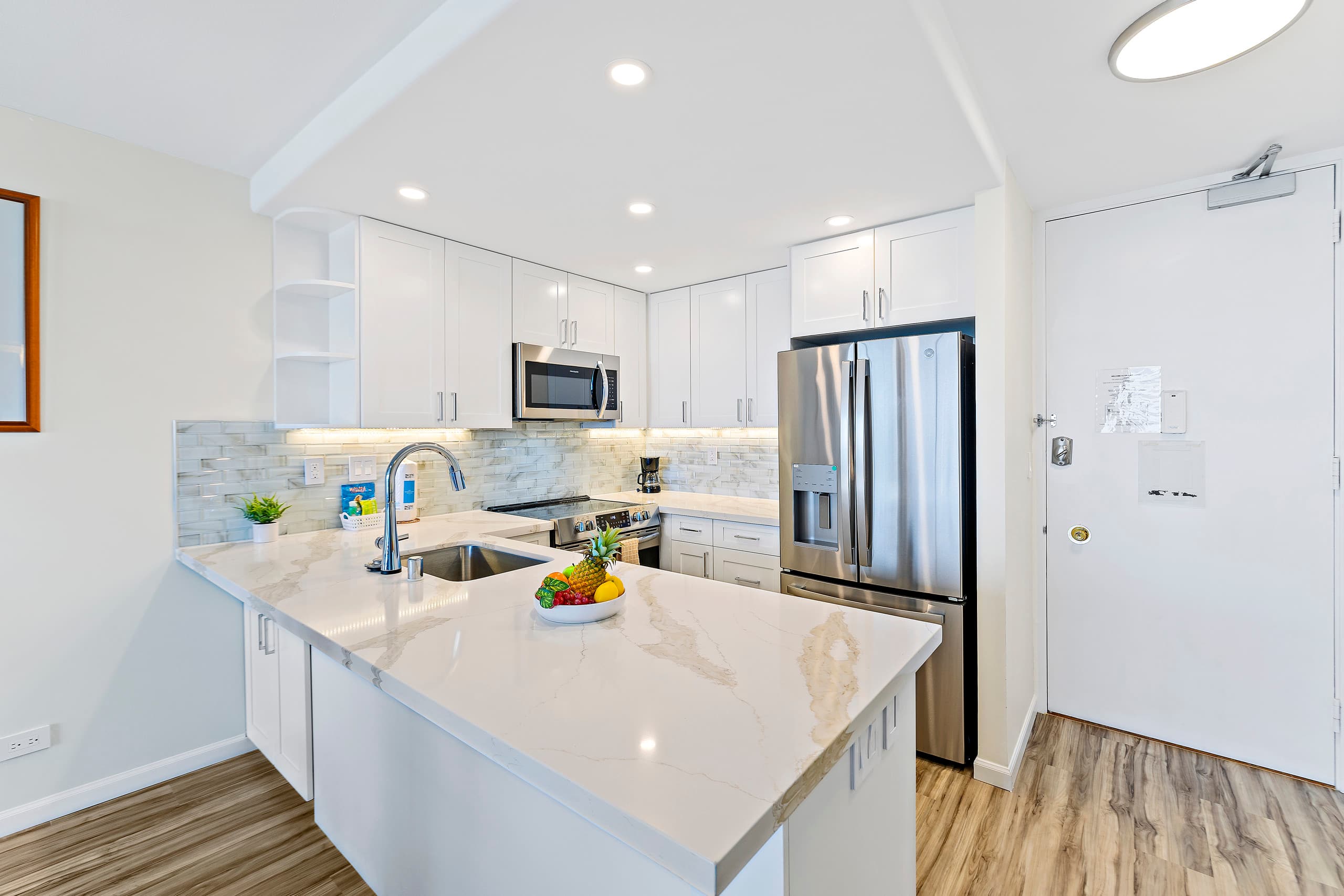 Condo in Honolulu · ★4.9 · 1 bedroom · 2 beds · 1 private bath - Image 9