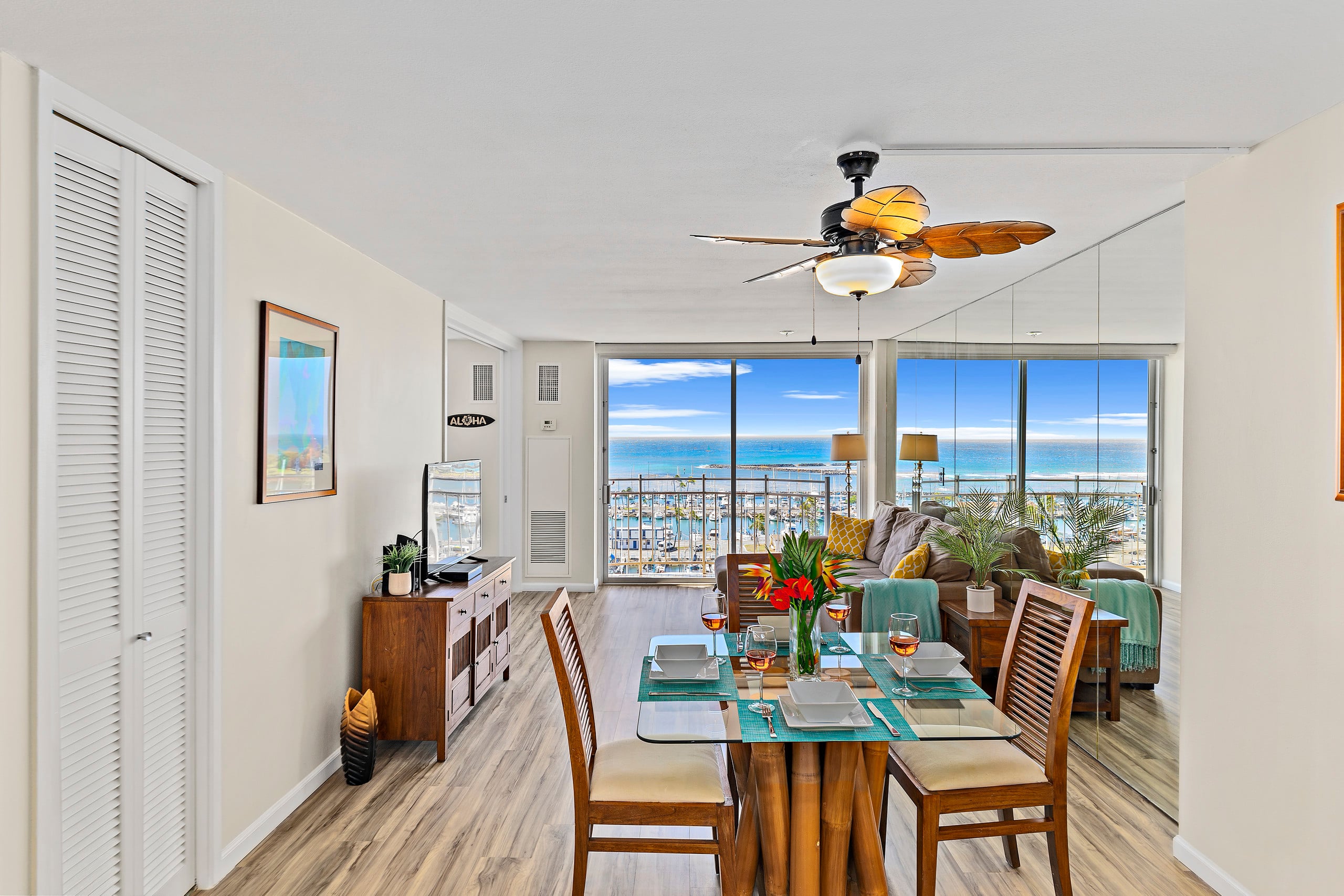 Condo in Honolulu · ★4.9 · 1 bedroom · 2 beds · 1 private bath - Image 6