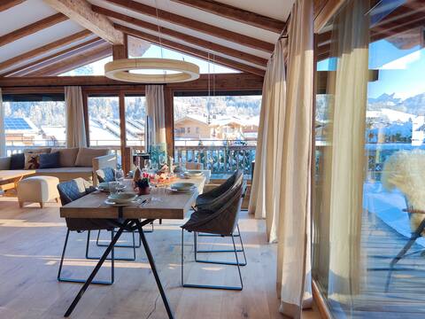 *Hideaway Design Chalet* mit Pool by Belle Stay