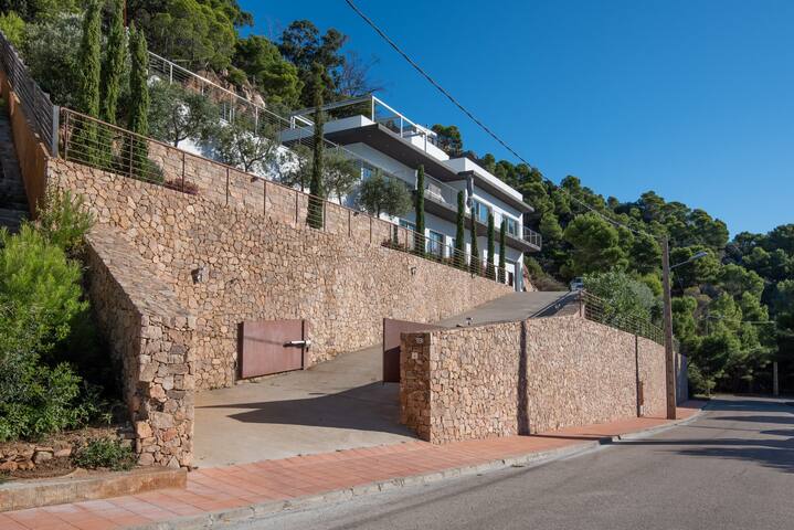 Tamariu: Villa luxe avec vue mer gallery image 2