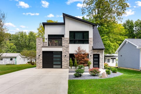 The Winona Lake Chalet 2