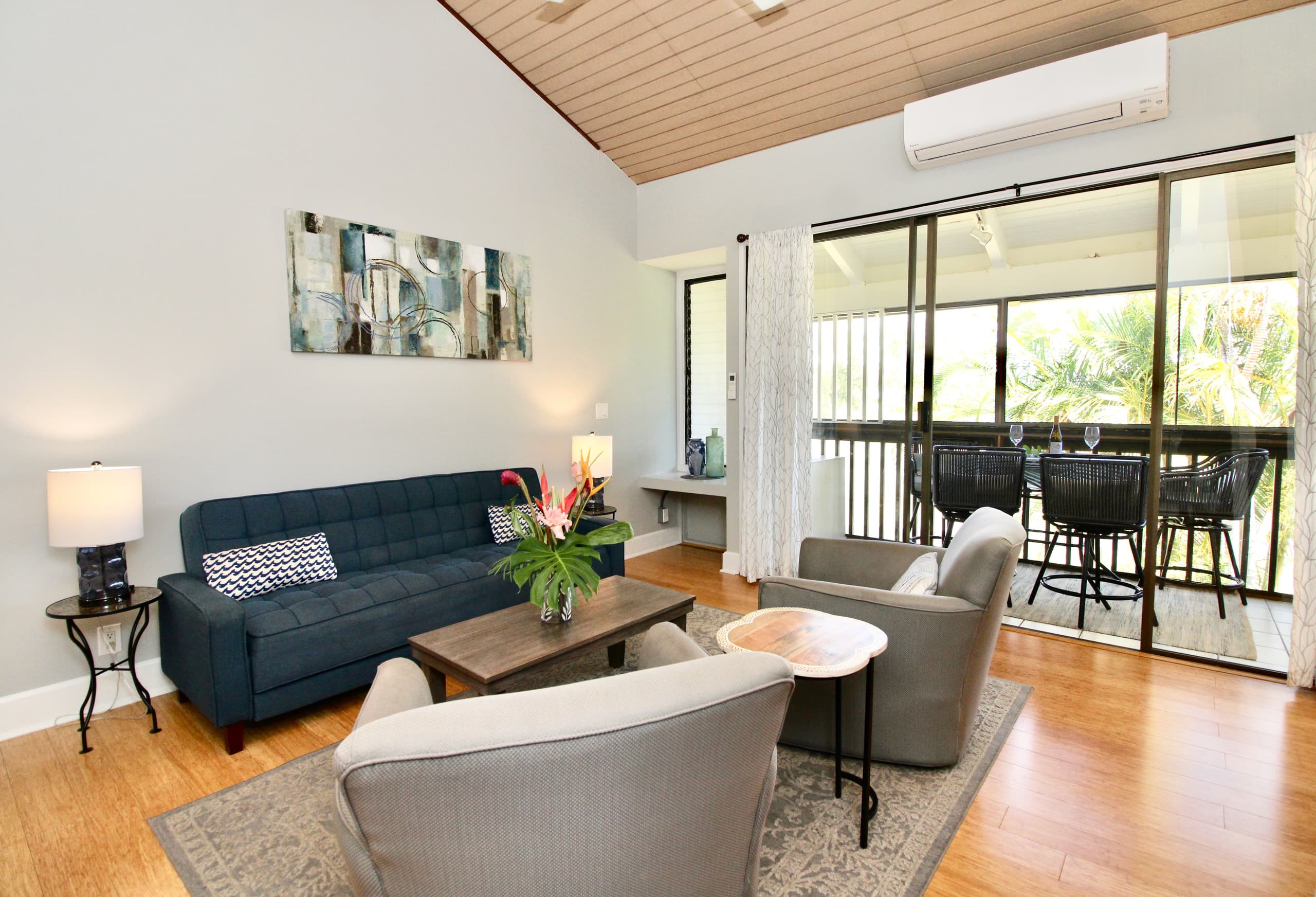 Spacious Condo Paradise - AC, WIFI, New Bathroom ! - Image 5