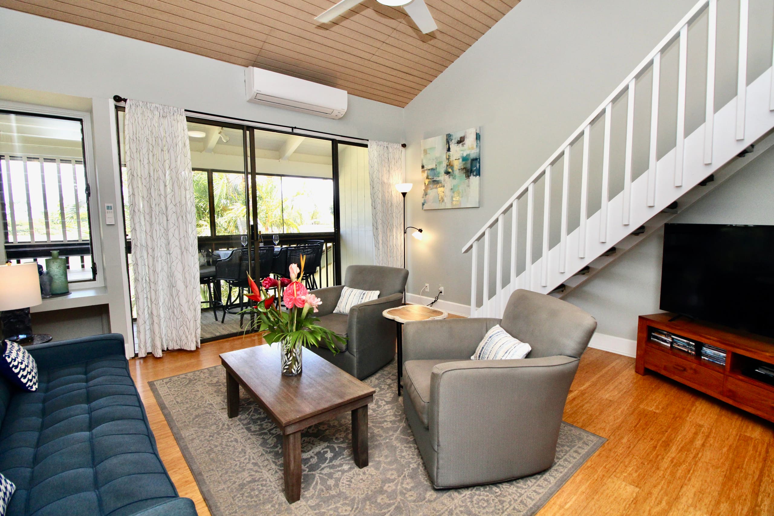 Spacious Condo Paradise - AC, WIFI, New Bathroom ! - Image 2