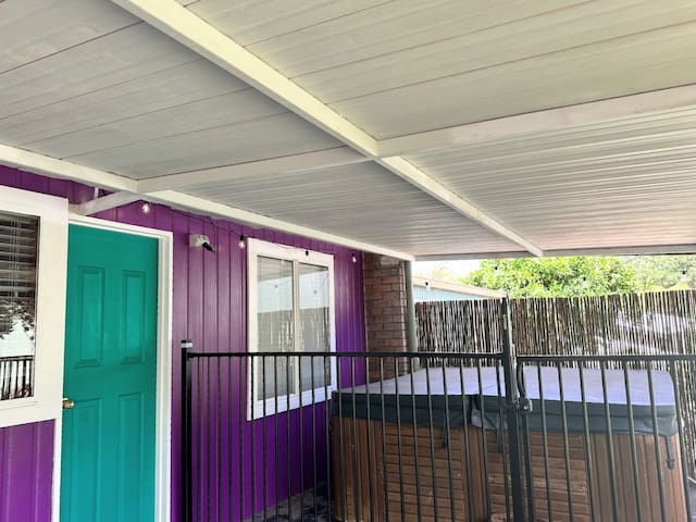 Karri Hideaway 2 Family Forest Retreat + Spa/Sauna gallery image 3