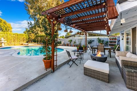 3 bedroom house with pool