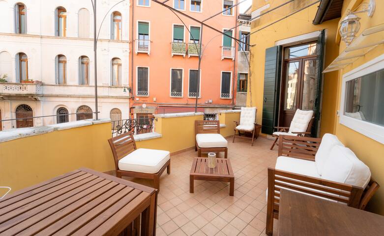 Ca’ Ophelia apartment gallery image 3