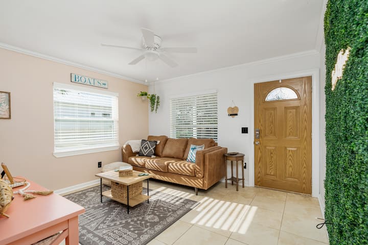 Crescent Beach Bungalow B - Crescent Beach, FL
