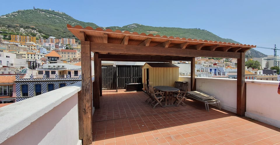 Gibraltar Town Centre Flat with Roof Terrace — foto 1