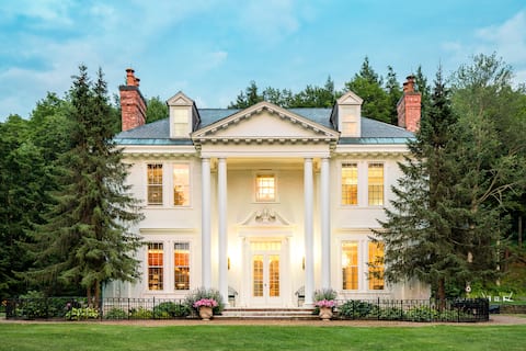 The Seven Springs Mansion at Stowe