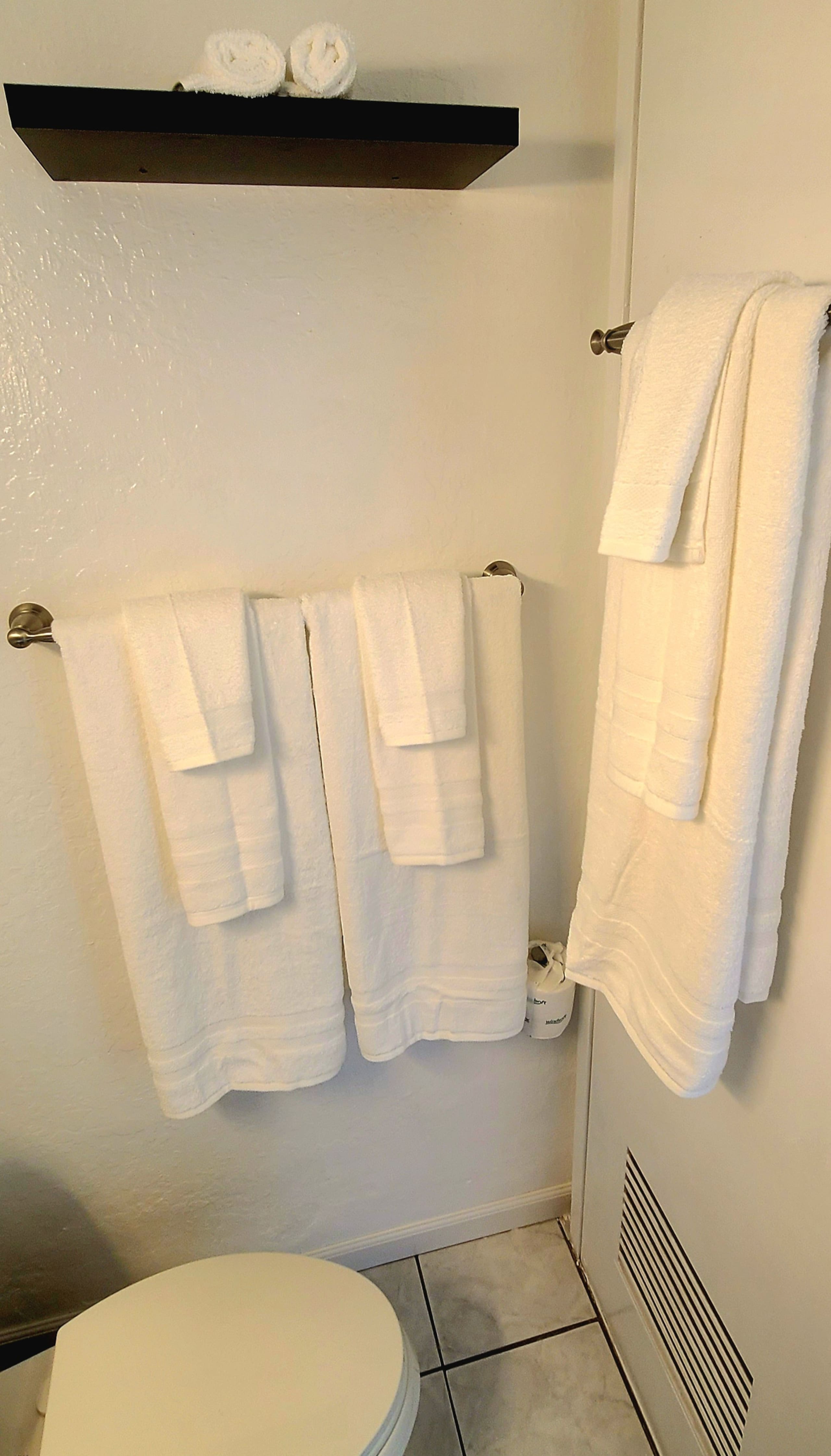 Hale Kai - updated corner unit with Ocean View - Image 19