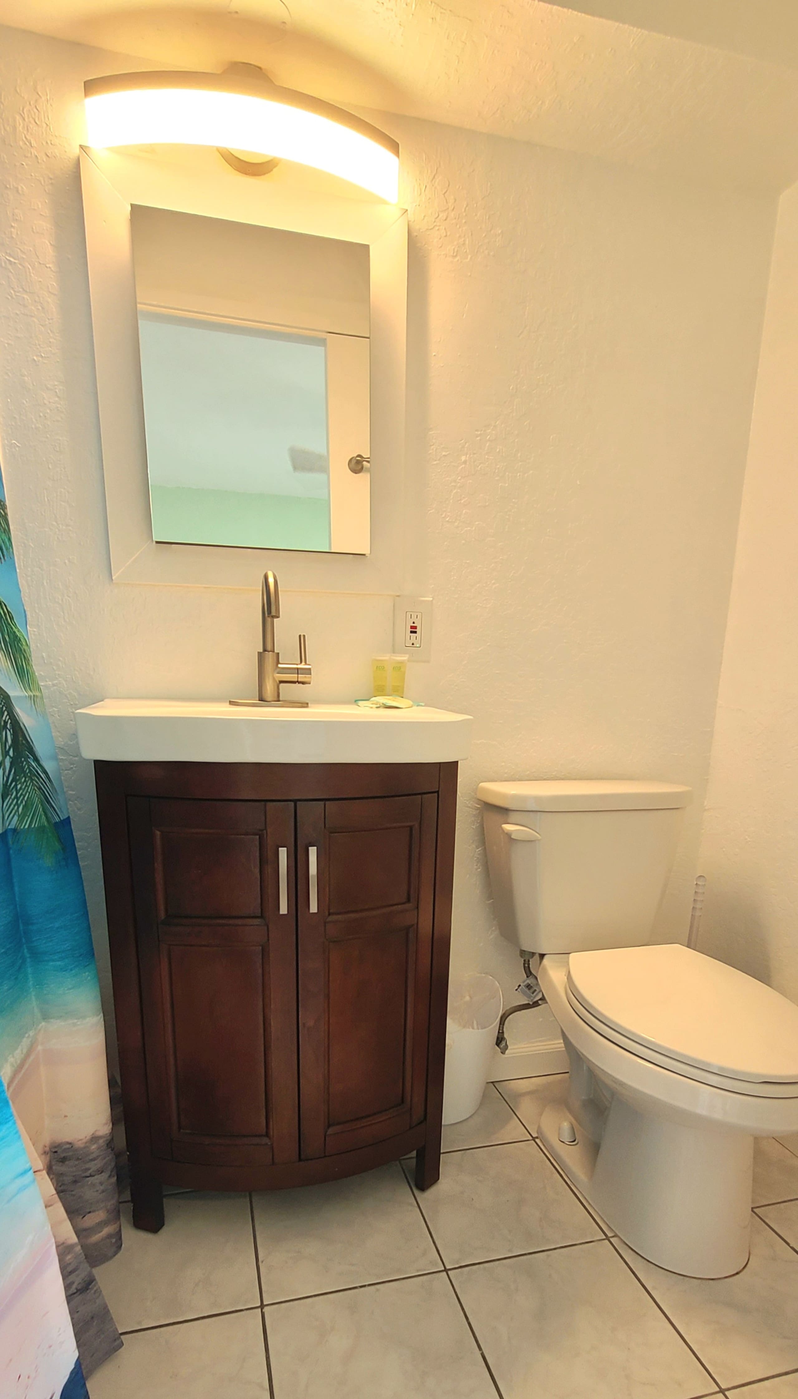 Hale Kai - updated corner unit with Ocean View - Image 16