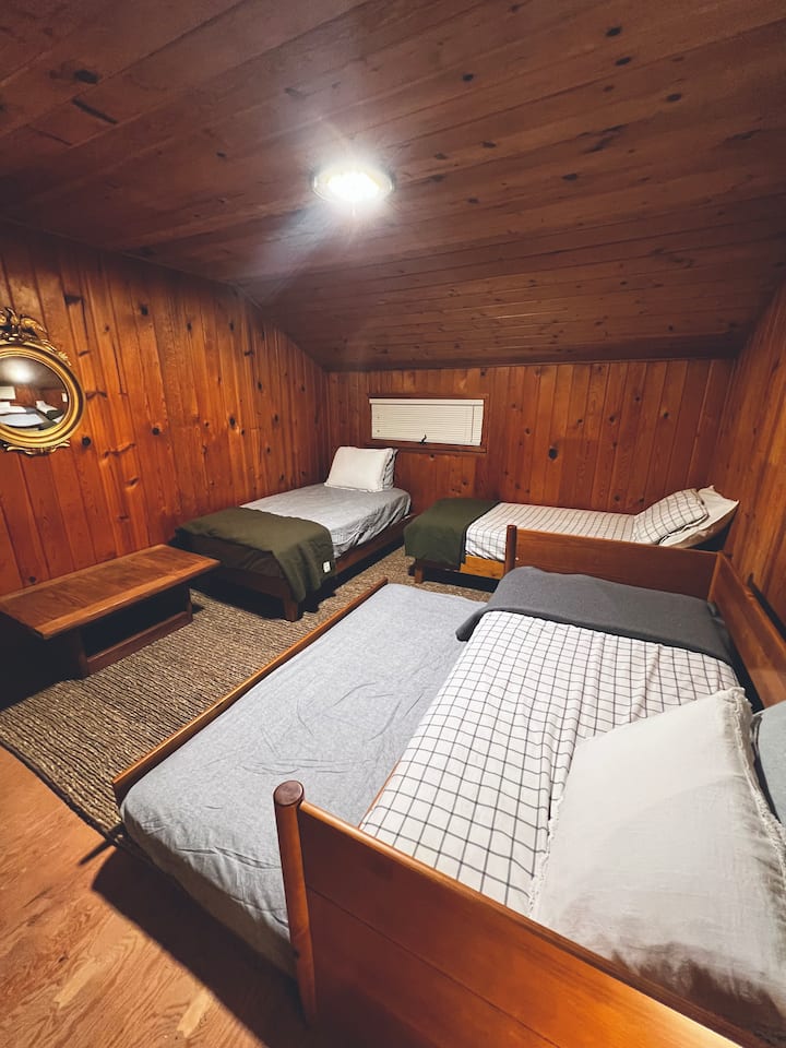 საძინებელი 3