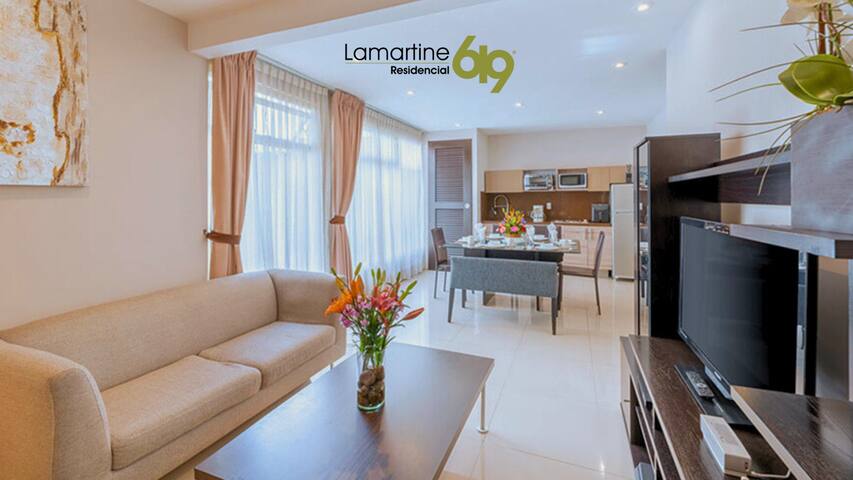 Modern 2BR Apt. | Balcony | Roof Garden | Polanco