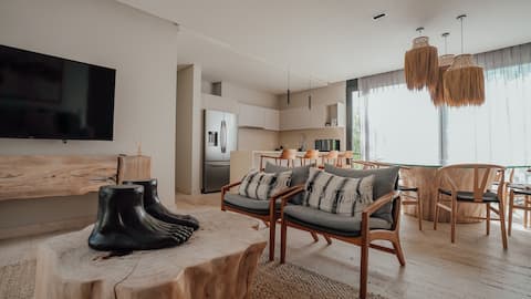 Airbnb con mejor rendimiento: Spectacular 2-bedroom luxury retreat: pool views en Tulum