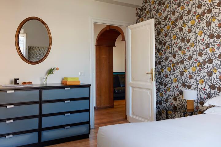 Large Apartment near Navona Square gallery image 5