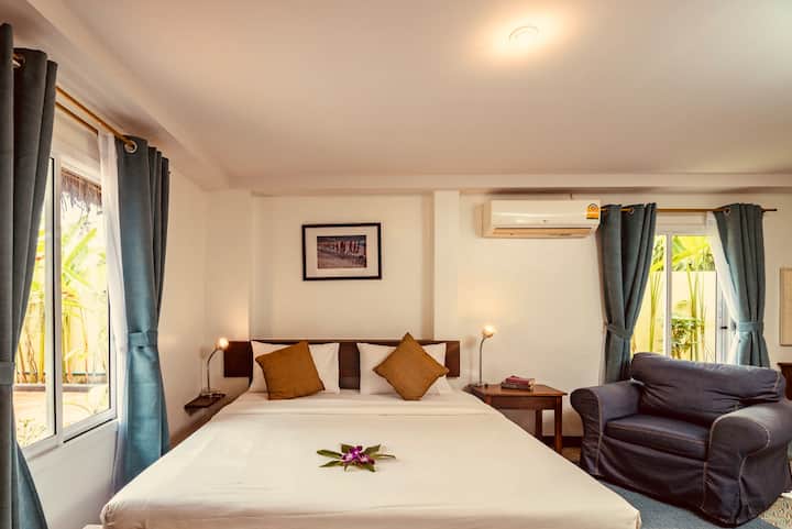 ghorofa ya chini chumba cha kulala mara mbili na ensuite katika duplex