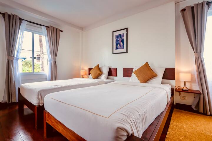 חדר שינה זוגי עם חדר רחצה צמוד 