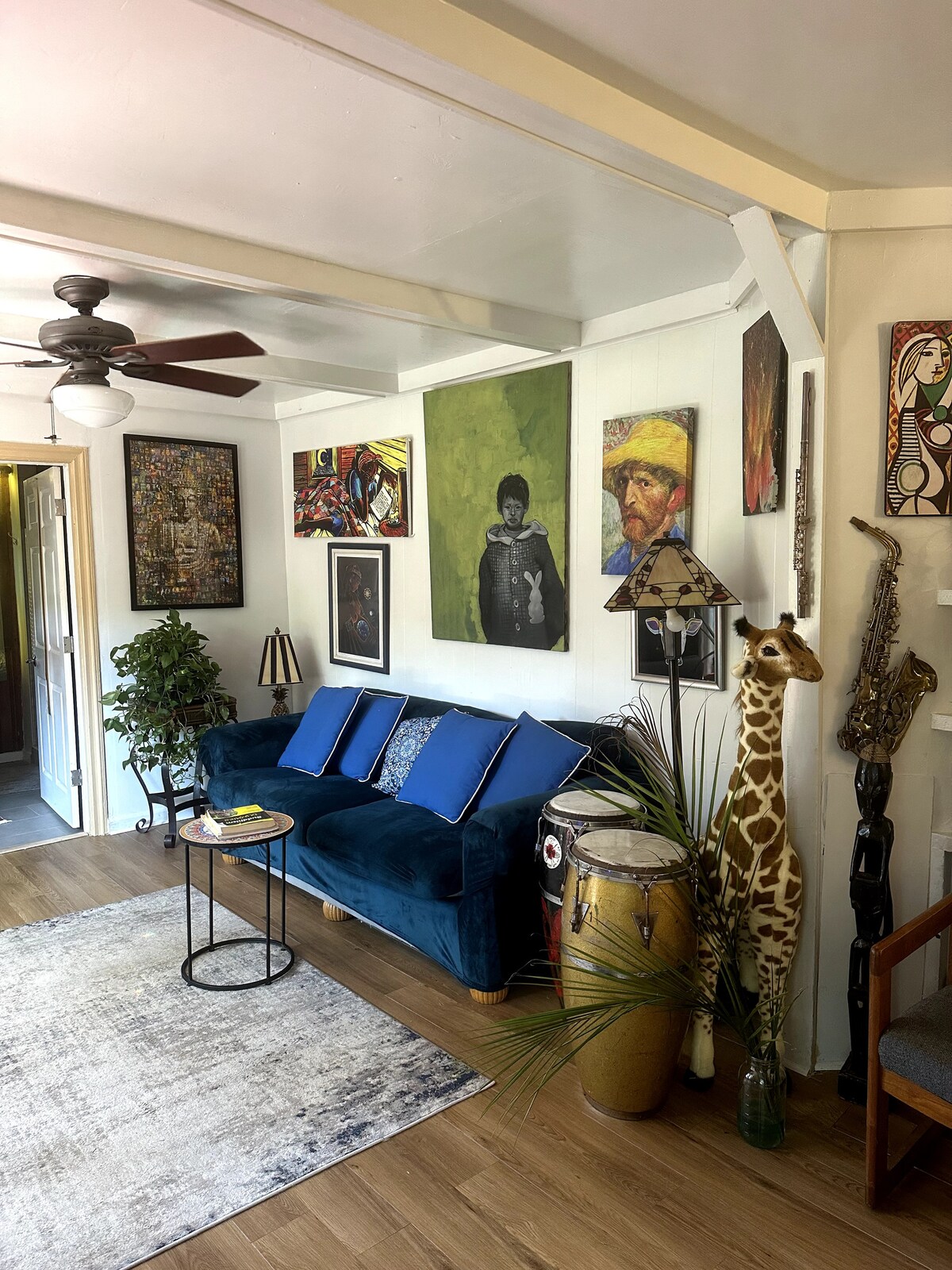 Successful Airbnb property: Juanito's Art & Nature Haven in Venetian Hills