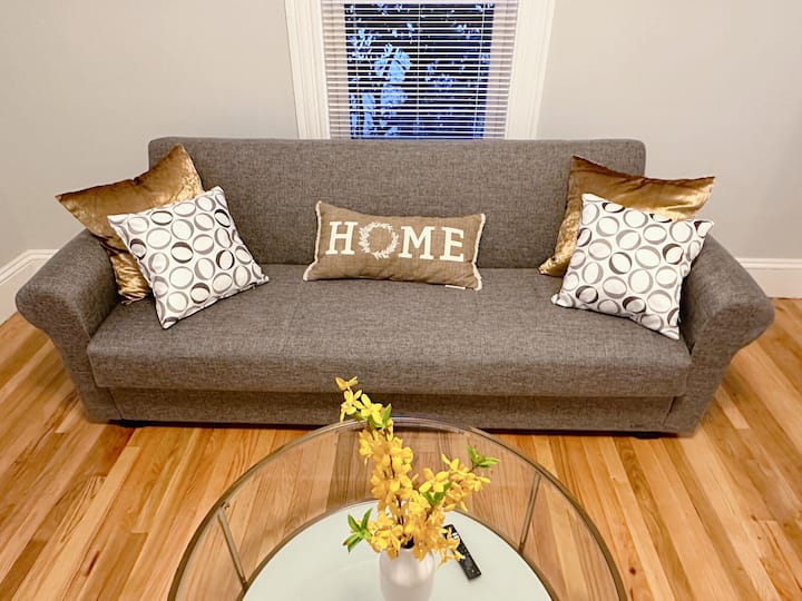 Nice Townhouse Near Boston College, Harvard, Mit - Waltham, MA