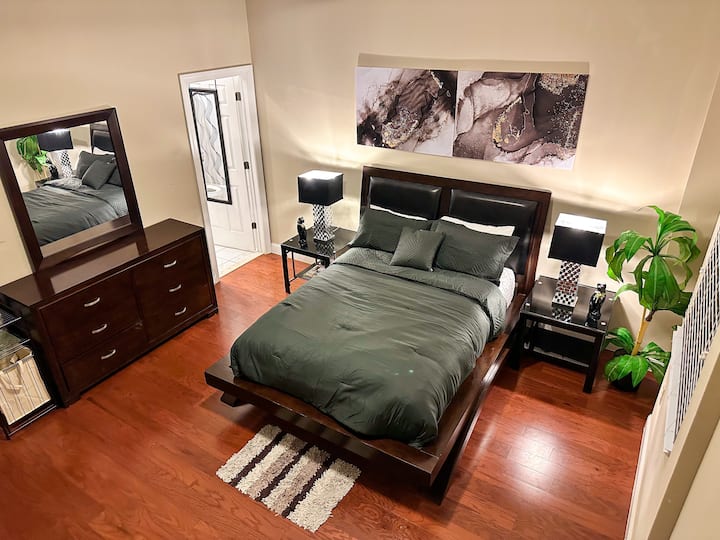 3bedroom/2Bath Chinatown Suite Apartments for Rent in Philadelphia