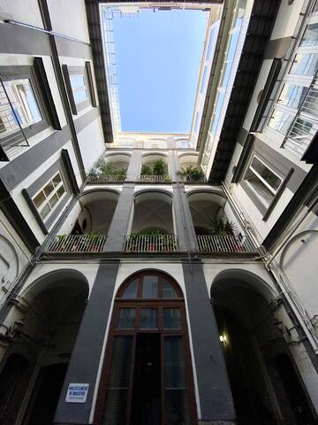 Un Posto Al Centro by Casa Napoletana-Piazza Dante gallery image 4