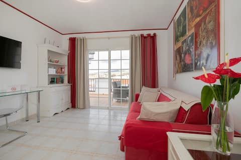 Propiedad de Airbnb exitosa: Wide view penthouse El Mirador Los Cristianos VV en Arona