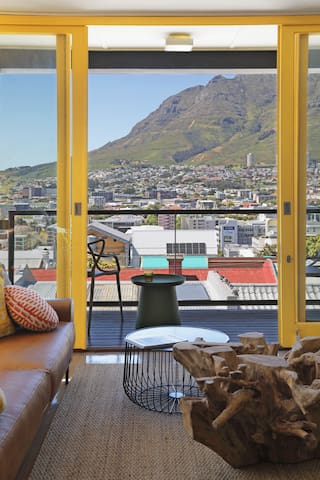 Lion House in Bo Kaap – Number 53 gallery image 2