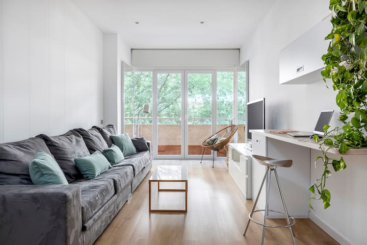 5* Lifestyle in the Uptown 15 mins to city center